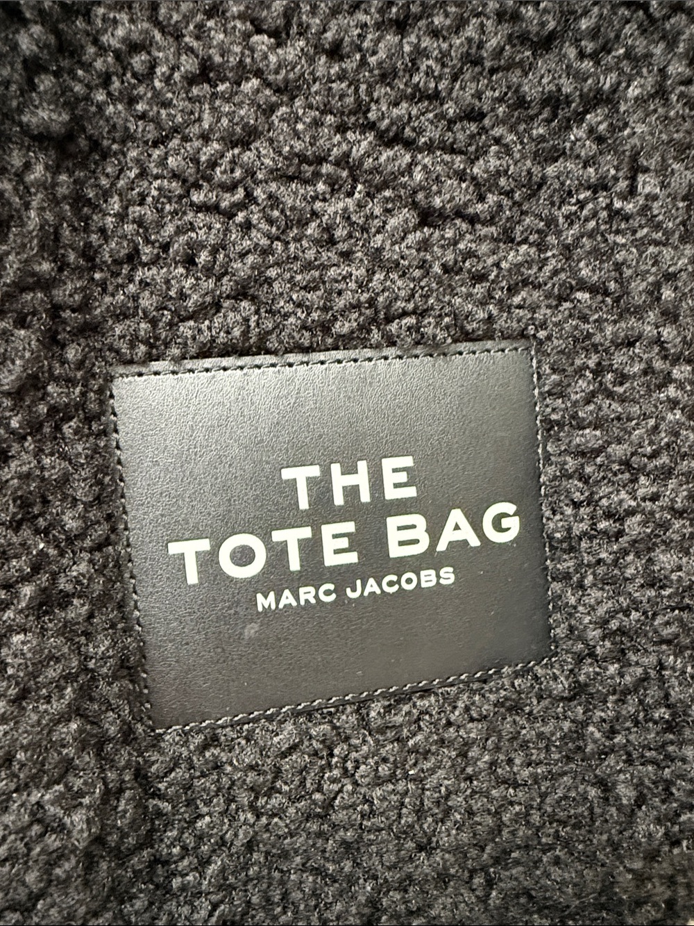 MARC JACOBS The Teddy Tote - Picture 10 of 13